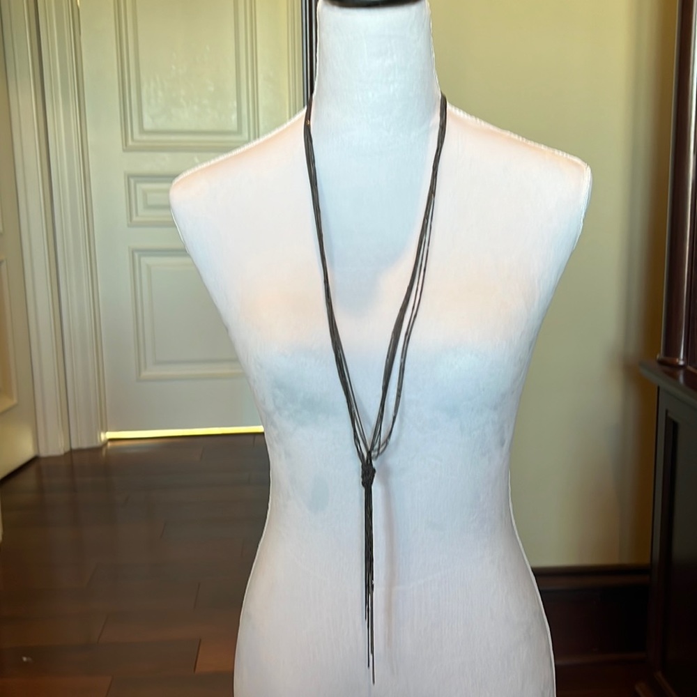 Women’s necklace
